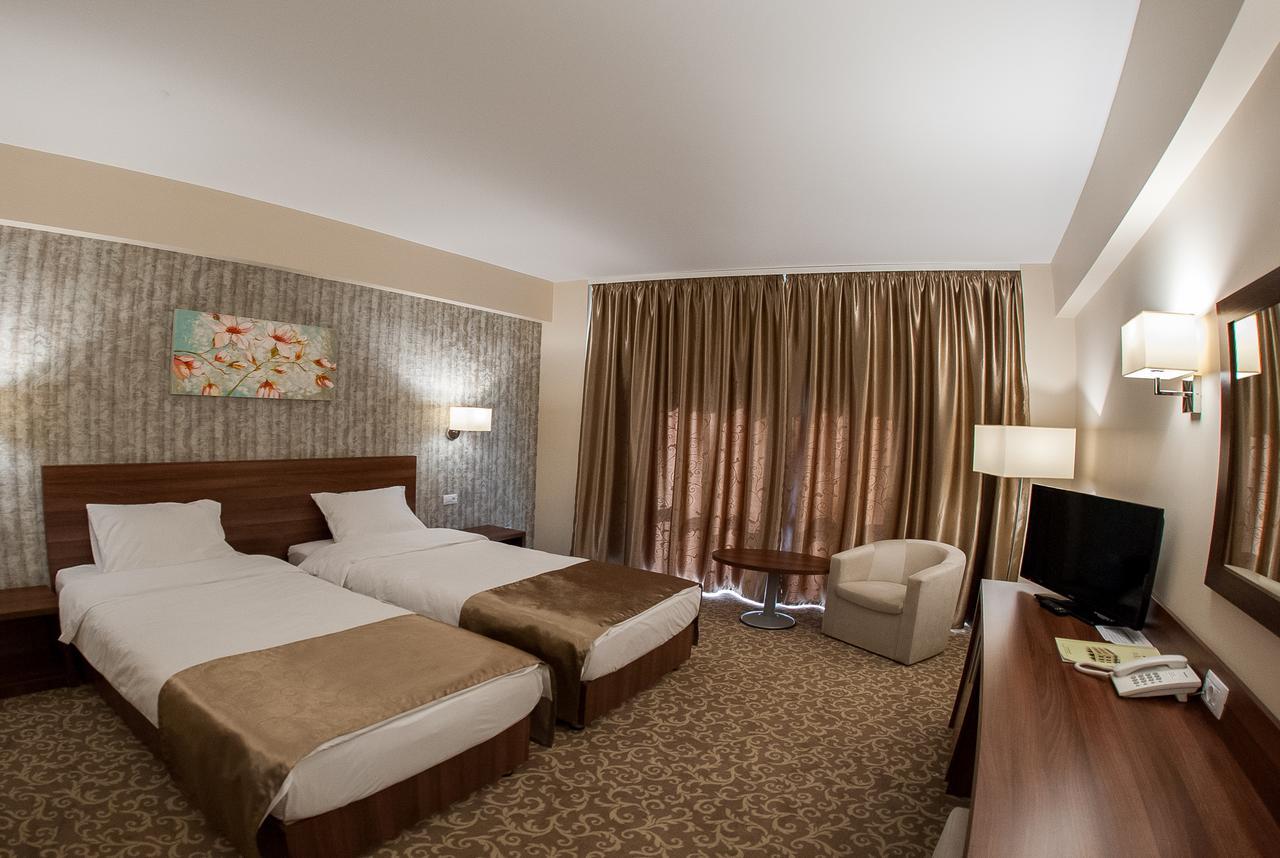Hotel Arnia Iasi Ngoại thất bức ảnh
