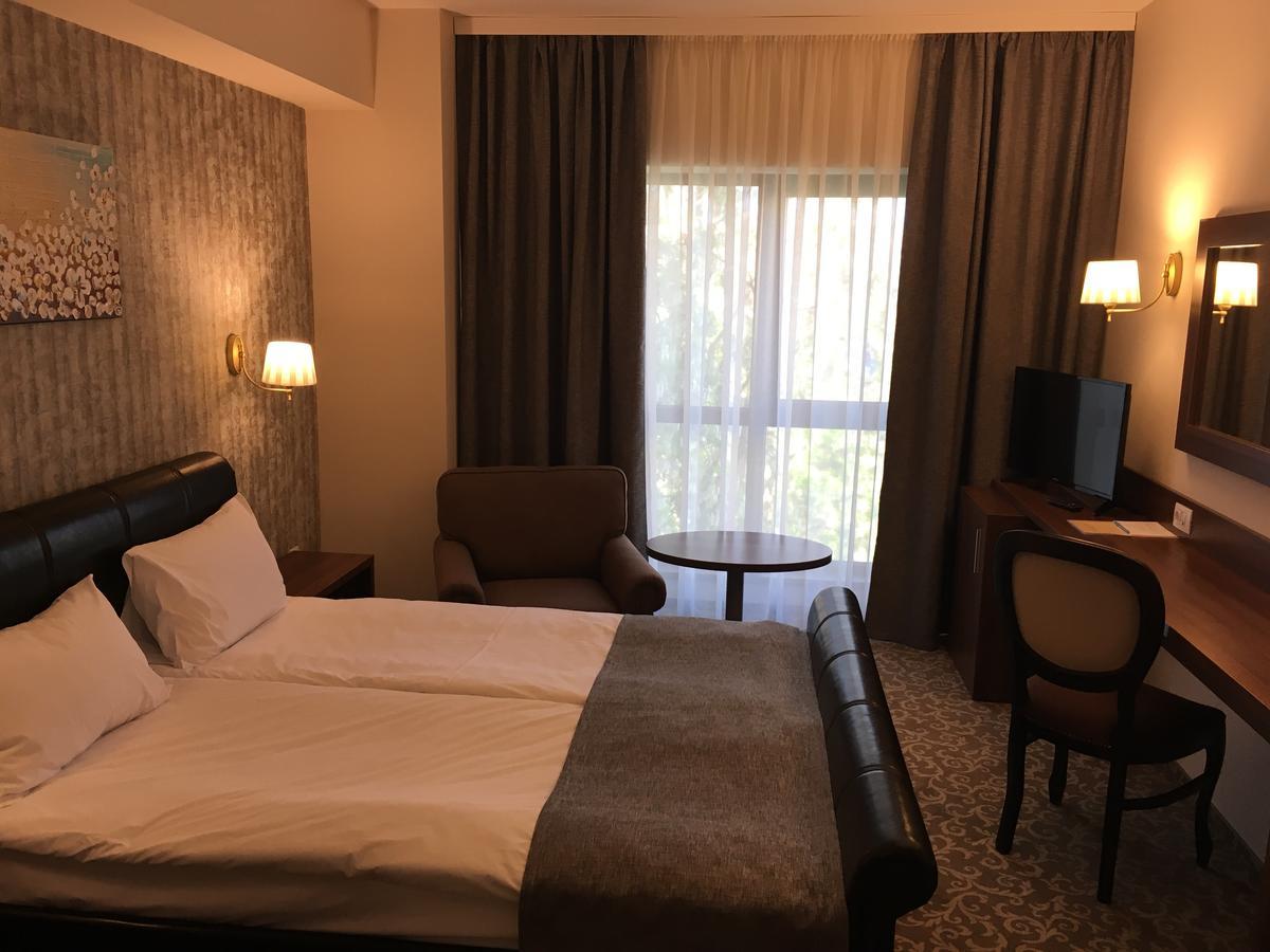 Hotel Arnia Iasi Ngoại thất bức ảnh